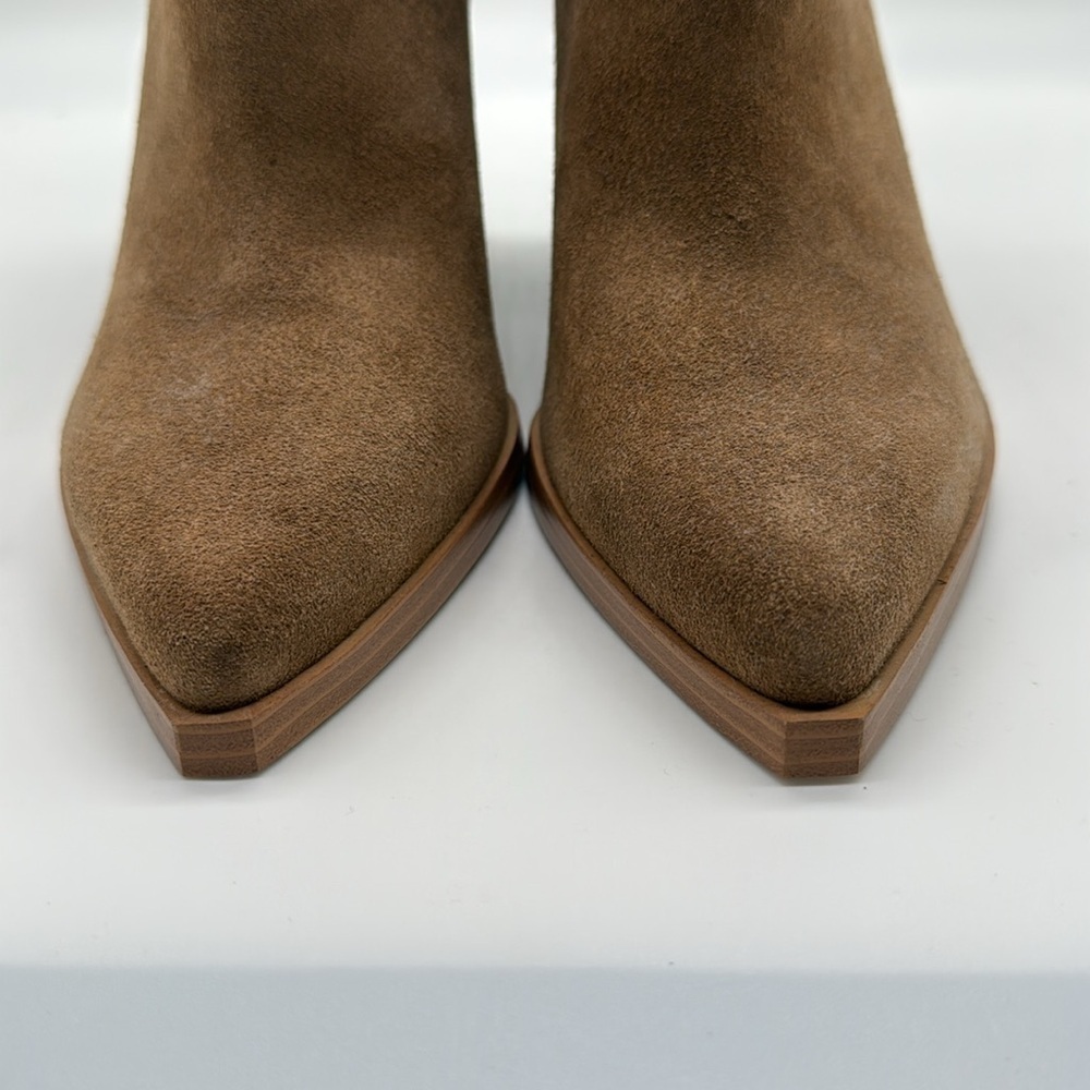 Marc Fisher Oshay Pointed Toe Booties in Natural Suede Size 9 - Picture 4 of 11